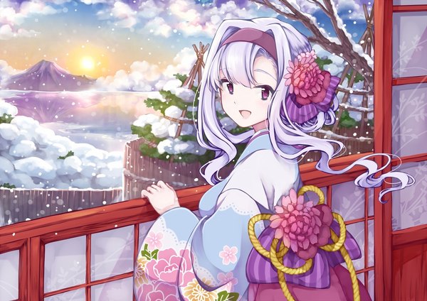Anime picture 1023x723 with idolmaster shijou takane risui (suzu rks) single long hair fringe open mouth purple eyes silver hair traditional clothes :d japanese clothes reflection snow mountain morning sunrise girl hair ornament kimono