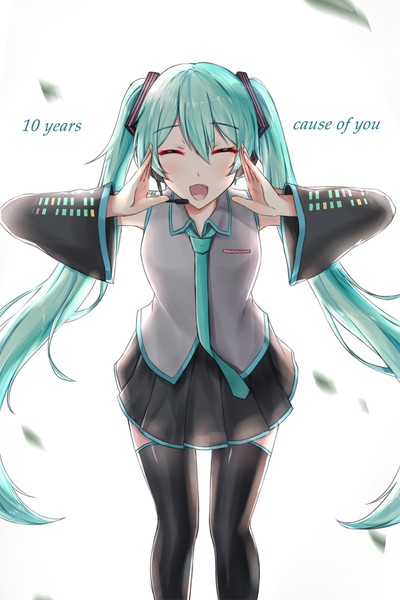 Anime-Bild 1400x2100 mit vocaloid hatsune miku mango (mgo) single long hair tall image blush fringe open mouth hair between eyes standing white background twintails eyes closed :d pleated skirt aqua hair wide sleeves fang (fangs) leaning