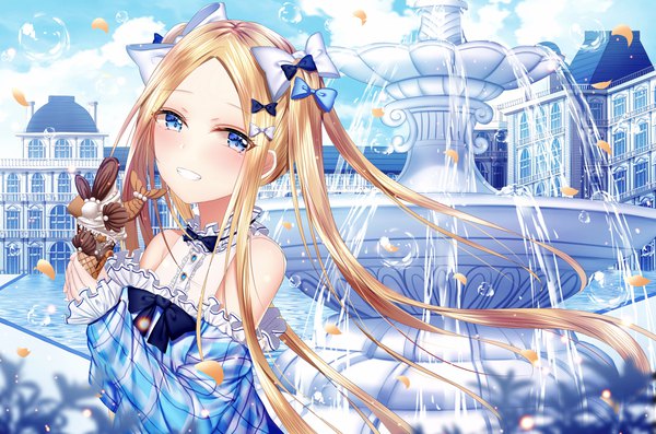 Anime picture 4324x2862 with fate (series) fate/grand order abigail williams (fate) junpaku karen single long hair looking at viewer blush fringe highres blue eyes blonde hair smile standing bare shoulders holding payot absurdres sky cloud (clouds)