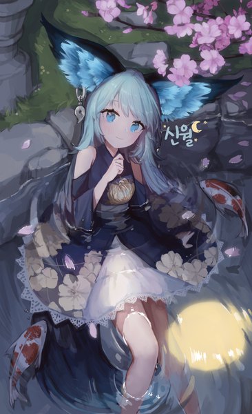 Anime picture 2218x3628 with blade & soul lyn (blade & soul) seorang single long hair tall image looking at viewer blush fringe highres blue eyes sitting animal ears silver hair bent knee (knees) outdoors tail head tilt animal tail night
