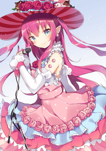 イラスト 1447x2047 と Fateシリーズ fate/extra fate/extra ccc elizabeth bathory (fate) (all) エリザベート・バートリー(ブレイブ) 椎野せら ソロ 長髪 長身像 カメラ目線 赤面 前髪 simple background 笑顔 hair between eyes holding ピンク髪 aqua eyes エルフ耳 sparkle