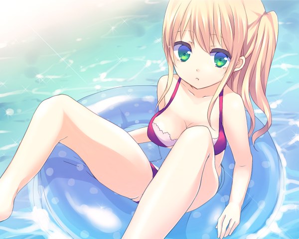 Anime picture 1280x1024 with original gucchiann single long hair looking at viewer breasts light erotic blonde hair green eyes girl swimsuit bikini water