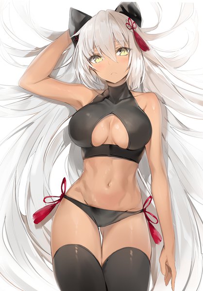 Anime-Bild 1500x2150 mit fate (series) koha-ace okita souji (fate) (all) okita souji alter (fate) silver (chenwen) single tall image looking at viewer blush fringe breasts light erotic simple background hair between eyes large breasts white background bare shoulders yellow eyes cleavage silver hair