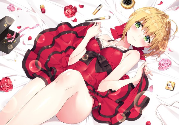 Anime picture 1200x840 with fate (series) fate/extra nero claudius (fate) nero claudius (fate/extra) masuishi kinoto single looking at viewer short hair breasts light erotic blonde hair bare shoulders green eyes payot cleavage ahoge lying light smile bare legs on back