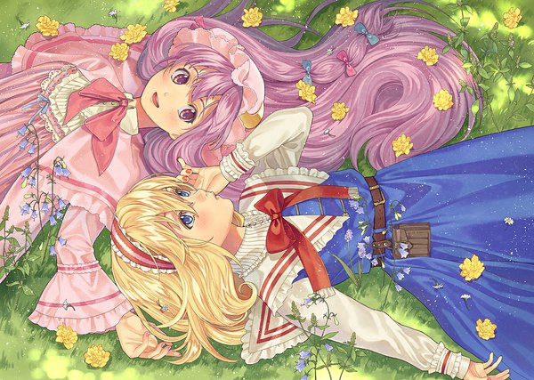 Anime picture 1036x739 with touhou patchouli knowledge alice margatroid nazuki nazu long hair short hair open mouth blue eyes blonde hair smile purple eyes multiple girls purple hair lying on back girl dress hair ornament flower (flowers) bow