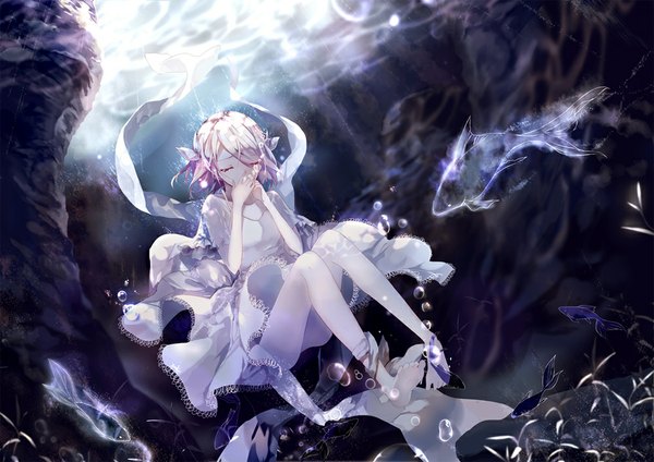 Anime picture 1000x708 with vocaloid kagamine rin mamenomoto single short hair pink hair eyes closed barefoot sunlight no shoes underwater sunbeam transparent girl dress ribbon (ribbons) animal water white dress bubble (bubbles)