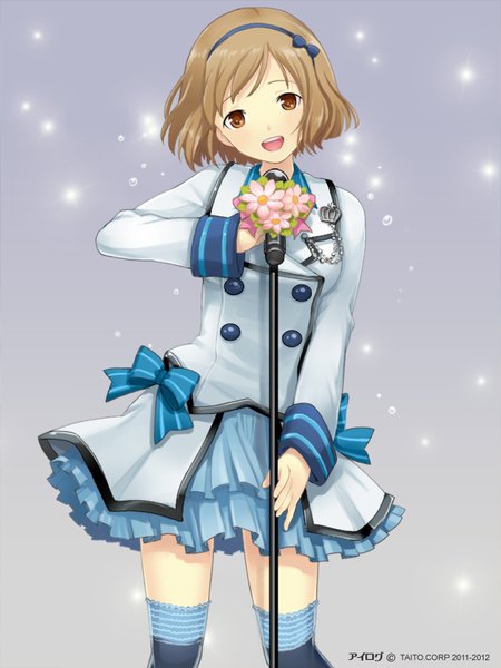 Anime picture 640x853 with ilog nakajyo ako occhan single tall image looking at viewer fringe short hair open mouth simple background brown hair standing holding grey background singing girl thighhighs flower (flowers) bow headband