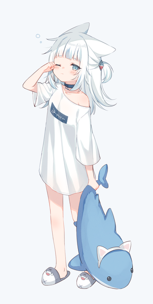 Anime-Bild 1608x3198 mit virtual youtuber hololive hololive english gawr gura shouu-kun single long hair tall image looking at viewer blush fringe blue eyes simple background standing holding animal ears silver hair blunt bangs one eye closed arm up