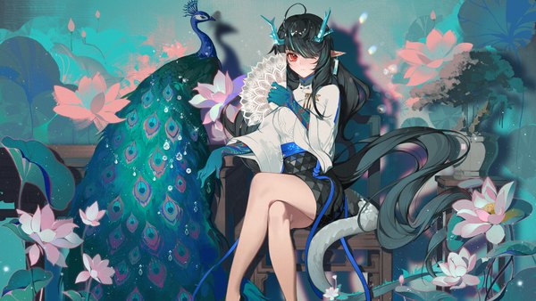 Anime-Bild 3840x2160 mit arknights ambience synesthesia dusk (arknights) api qwq single looking at viewer fringe highres black hair red eyes wide image sitting absurdres tail very long hair horn (horns) pointy ears hair over one eye bare legs crossed legs
