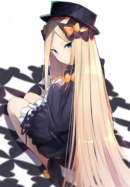Anime picture 800x1151 with fate (series) fate/grand order abigail williams (fate) luse maonang single long hair tall image looking at viewer blue eyes blonde hair white background sitting looking back girl dress bow hair bow hat black dress