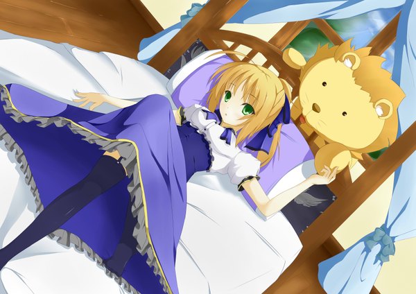 Anime picture 3541x2507 with fate (series) type-moon artoria pendragon (all) saber karakura0 single looking at viewer highres short hair blonde hair green eyes absurdres lying girl thighhighs dress window pillow bed toy