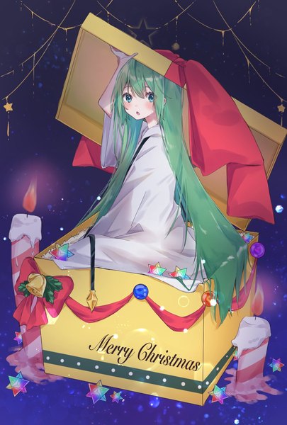 Anime picture 1102x1631 with fate (series) fate/strange fake enkidu (fate) mayu-mayu1026 single tall image looking at viewer blush fringe open mouth blue eyes hair between eyes sitting holding long sleeves very long hair green hair wide sleeves :o christmas