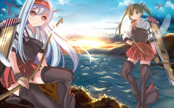 Anime picture 1600x1000 with kantai collection shoukaku aircraft carrier zuikaku aircraft carrier marionette (excle) long hair blush black hair smile twintails multiple girls brown eyes green eyes sky cloud (clouds) white hair traditional clothes girl skirt weapon 2 girls