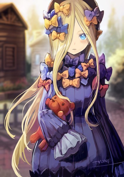Anime-Bild 1062x1505 mit fate (series) fate/grand order abigail williams (fate) tyone single long hair tall image looking at viewer fringe blue eyes blonde hair standing signed outdoors long sleeves hair over one eye girl dress bow hair bow