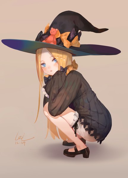 Anime-Bild 2480x3450 mit fate (series) fate/grand order abigail williams (fate) leiq single long hair tall image looking at viewer blush highres blue eyes simple background blonde hair signed long sleeves dated squat girl dress bow