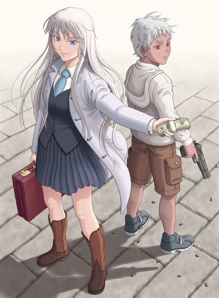 Anime picture 1000x1356 with jormungand white fox koko hekmatyar johnathan mar long hair tall image short hair blue eyes blonde hair red eyes white hair girl boy skirt uniform weapon school uniform shoes shorts boots