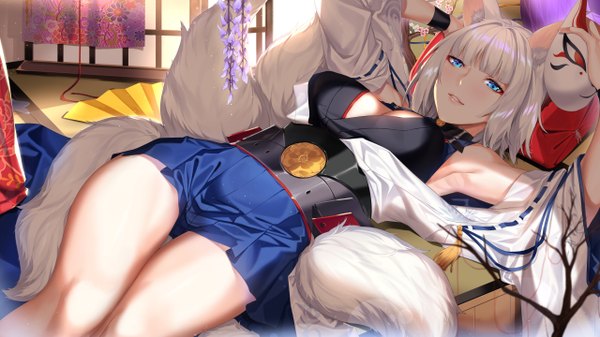 Anime picture 1280x720 with azur lane kaga (azur lane) deras single looking at viewer fringe short hair breasts blue eyes light erotic wide image animal ears white hair tail lying animal tail armpit (armpits) fox ears fox tail fox girl