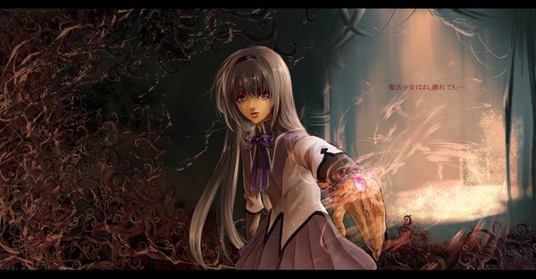 Аниме картинка 1569x820 с девочка-волшебница мадока магика shaft (studio) акеми хомура fankchank (artist) один (одна) длинные волосы широкое изображение фиолетовые глаза серые волосы магия девушка повязка на волосы