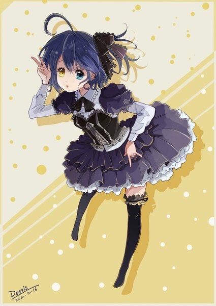 Anime picture 1003x1417 with chuunibyou demo koi ga shitai! kyoto animation takanashi rikka dorris single tall image looking at viewer short hair signed blue hair ahoge shadow no shoes hand on hip heterochromia one side up victory mmm girl thighhighs