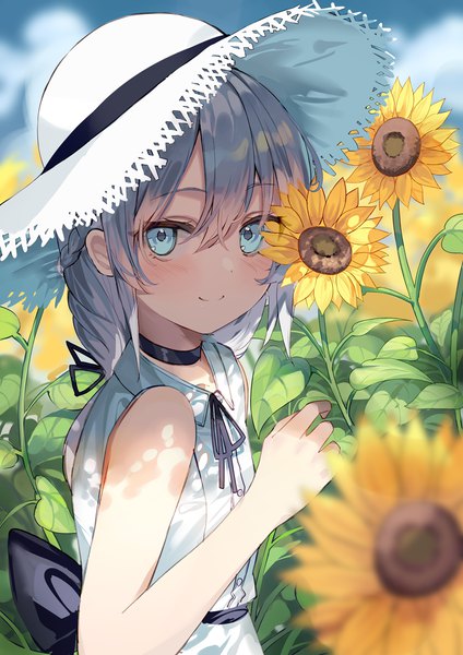 Anime picture 848x1200 with original aroa (aroamoyasi) single long hair tall image looking at viewer blush fringe blue eyes smile hair between eyes payot sky silver hair cloud (clouds) upper body outdoors braid (braids) arm up depth of field