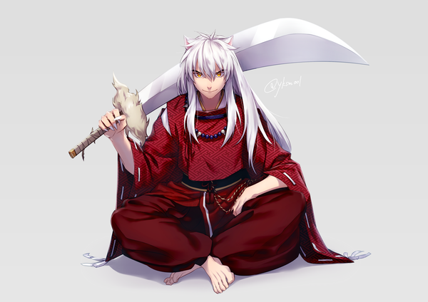 Anime-Bild 4092x2893 mit inuyasha inuyasha (character) omochi daifuku single long hair looking at viewer fringe highres simple background smile hair between eyes sitting animal ears yellow eyes absurdres silver hair full body traditional clothes barefoot grey background