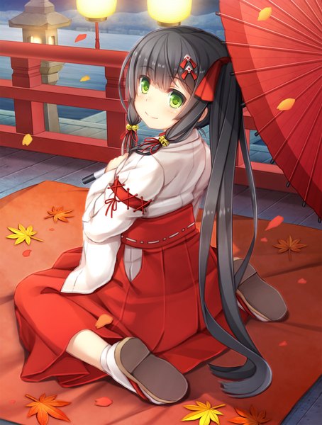 Anime picture 1590x2100 with momoiro taisen pairon namaru (summer dandy) single long hair tall image looking at viewer blush black hair smile green eyes ponytail traditional clothes official art side ponytail miko girl bow hair bow leaf (leaves) umbrella