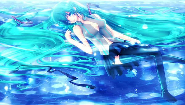 Anime picture 1080x617 with vocaloid hatsune miku single fringe wide image cleavage lying very long hair aqua eyes aqua hair wet girl skirt navel ribbon (ribbons) hair ribbon shirt water boots thigh boots