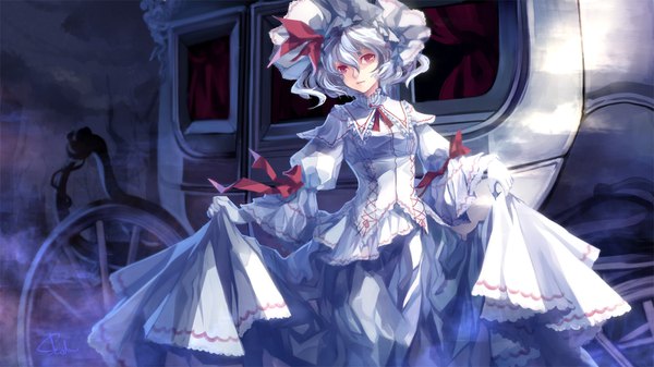 Anime picture 1600x900 with touhou remilia scarlet skade single looking at viewer short hair red eyes wide image standing outdoors white hair head tilt fog girl dress bow hat frills bonnet coach