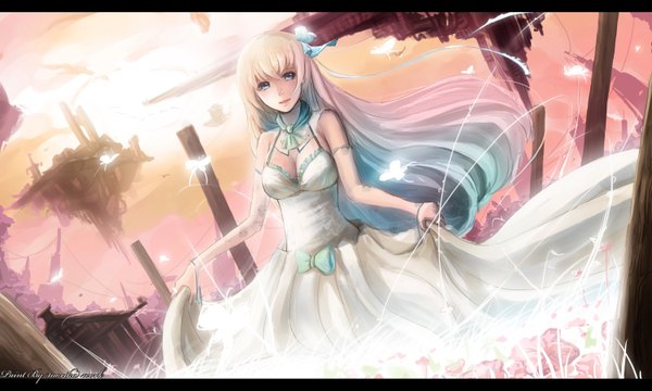 Anime picture 3000x1800 with original pixiv fantasia pixiv pixiv fantasia sword regalia pandea work single long hair fringe highres breasts blonde hair wide image holding cleavage aqua eyes light smile lips glowing light letterboxed