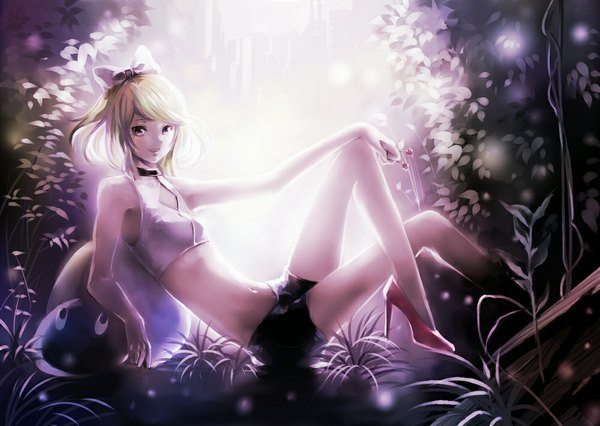 Anime picture 1000x710 with vocaloid kagamine rin nonoharak single looking at viewer blush short hair light erotic blonde hair smile bare shoulders bare belly legs crossed legs girl navel hair ornament bow plant (plants) hair bow