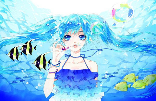 Аниме картинка 1000x651 с вокалоид хацунэ мику myoya один (одна) длинные волосы два хвостика глаза цвета морской волны волосы цвета морской волны под водой девушка сарафан пузырь (пузыри) рыба (рыбы)