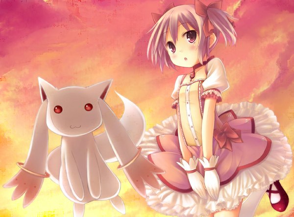 Anime picture 1000x741 with mahou shoujo madoka magica shaft (studio) kaname madoka kyuubee ryo (botugo) short hair red eyes pink hair cloud (clouds) girl dress gloves bow hair bow socks white socks