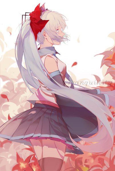 Anime picture 754x1122 with vocaloid hatsune miku edel (qi--yu) single long hair tall image standing twintails payot profile wind grey hair scar girl thighhighs bow black thighhighs hair bow detached sleeves