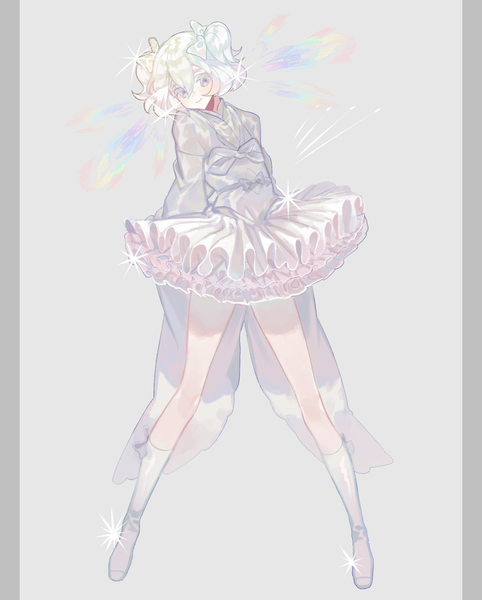 Anime picture 980x1220 with houseki no kuni diamond (houseki no kuni) lunch (lunchicken) single tall image fringe short hair simple background smile hair between eyes standing twintails looking away silver hair full body grey background wide sleeves sparkle leaning short twintails