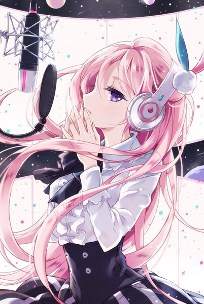 Anime picture 600x894 with original nyanya single long hair tall image looking at viewer fringe purple eyes pink hair profile striped girl bow headphones microphone