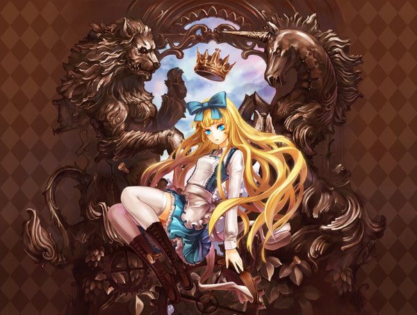 Anime picture 1320x1000 with alice in wonderland alice (alice in wonderland) suzuya akinori long hair blue eyes blonde hair girl thighhighs dress hair ornament bow hair bow white thighhighs boots apron knee boots crown gears statue