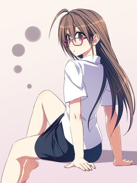 Anime picture 1200x1600 with original yuuki keisuke single long hair tall image blush fringe simple background hair between eyes brown hair sitting brown eyes payot looking away ahoge bent knee (knees) parted lips barefoot from behind arm support