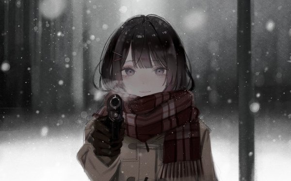 Аниме картинка 1042x650 с виртуальный ютубер nijisanji tsukino mito kisumipri один (одна) смотрит на зрителя чёлка короткие волосы чёрные волосы улыбка широкое изображение держать верхняя часть тела на улице прямая чёлка серые глаза снегопад снег девушка перчатки