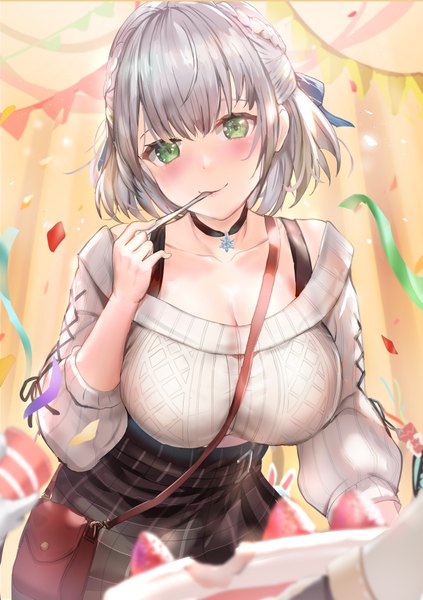 Anime picture 705x1000 with virtual youtuber hololive shirogane noel shirogane noel (3rd costume) qian wu atai single tall image looking at viewer blush fringe short hair breasts smile standing holding green eyes silver hair blunt bangs braid (braids) head tilt