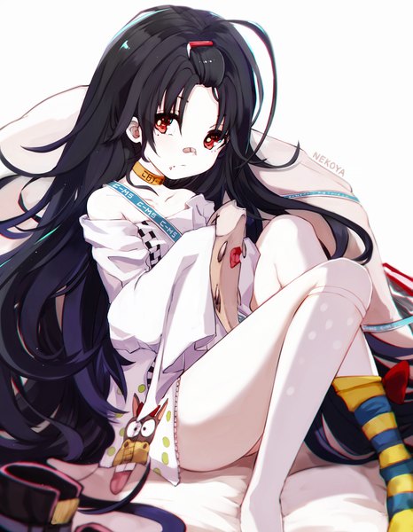 Anime picture 840x1080 with girls frontline c-ms (girls frontline) nekoya (liu) single tall image looking at viewer blush light erotic black hair red eyes sitting holding signed bent knee (knees) very long hair blurry off shoulder mole wide sleeves no shoes