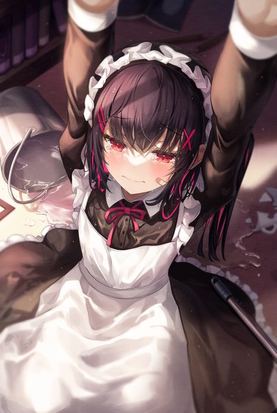 Anime-Bild 4029x6000 mit original gongha single long hair tall image blush fringe highres black hair red eyes sitting looking away absurdres indoors blunt bangs long sleeves multicolored hair from above arms up maid