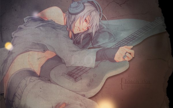 Anime picture 1680x1050 with nitro+chiral naitou-kun yamada uiro single short hair blonde hair red eyes wide image silver hair lying sad boy headphones ring guitar jeans bass guitar torn jeans