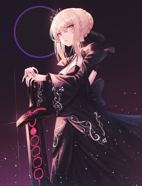 Anime picture 4585x6000 with fate (series) fate/grand order artoria pendragon (all) saber alter domi (hyaku8795) single tall image looking at viewer blush fringe highres short hair breasts blonde hair hair between eyes standing holding yellow eyes payot absurdres