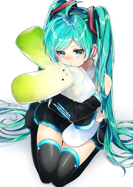 Anime-Bild 2507x3541 mit vocaloid hatsune miku sogawa single tall image highres blue eyes simple background white background twintails full body ahoge very long hair from above aqua hair zettai ryouiki hug seiza :t girl