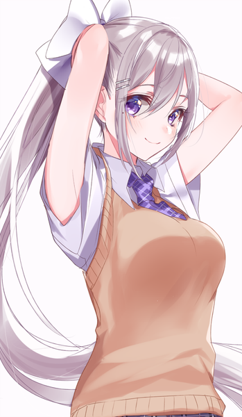 Anime picture 583x1000 with virtual youtuber nijisanji higuchi kaede sinsihukunokonaka single long hair tall image looking at viewer blush fringe simple background smile hair between eyes purple eyes silver hair upper body ponytail mole mole under eye arms behind head