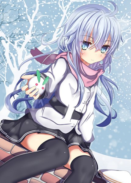 Anime picture 666x932 with kantai collection hibiki destroyer verniy destroyer aruka (alka p1) single long hair tall image blush fringe blue eyes smile sitting holding blue hair ahoge bent knee (knees) arm up zettai ryouiki outstretched arm snowing