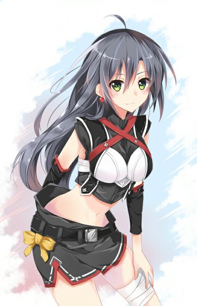 Anime picture 539x837 with original tsuedzu single long hair tall image looking at viewer blush fringe green eyes grey hair bare belly leaning leaning forward girl skirt navel bow detached sleeves earrings belt