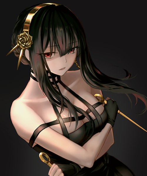 Anime-Bild 2500x3000 mit spy x family yor briar rough (artist) single long hair tall image looking at viewer blush fringe highres breasts light erotic black hair simple background hair between eyes red eyes large breasts bare shoulders holding upper body