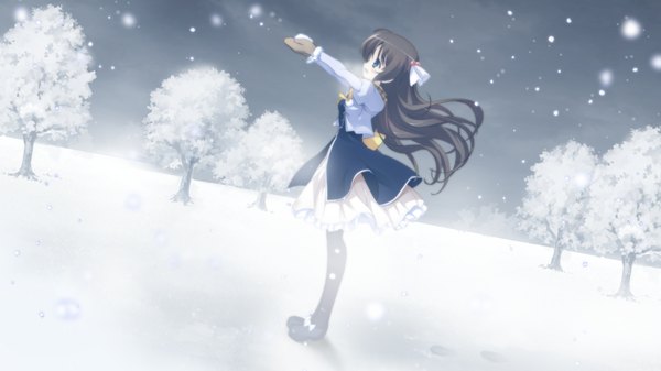 Anime picture 1024x576 with yukiiro tagme (character) single long hair blue eyes black hair wide image game cg snowing winter snow girl uniform school uniform