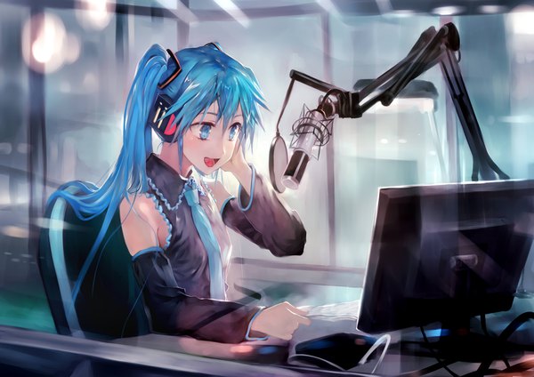 イラスト 4093x2894 と ボーカロイド 初音ミク bob (biyonbiyon) ソロ highres 開いた口 ツインテール absurdres very long hair aqua eyes aqua hair 女の子 髪飾り 袖だけ ネクタイ ヘッドフォン マイク monitor